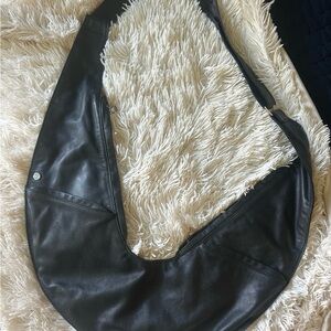 Elegant Black Crossbody Bag